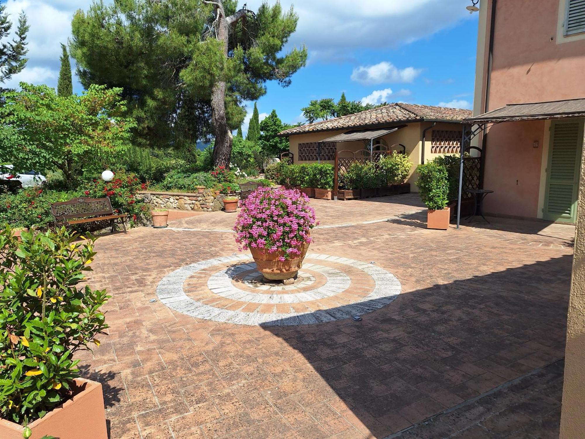 Antico Borgo Il Cardino Bed & Breakfast San Gimignano Exterior foto
